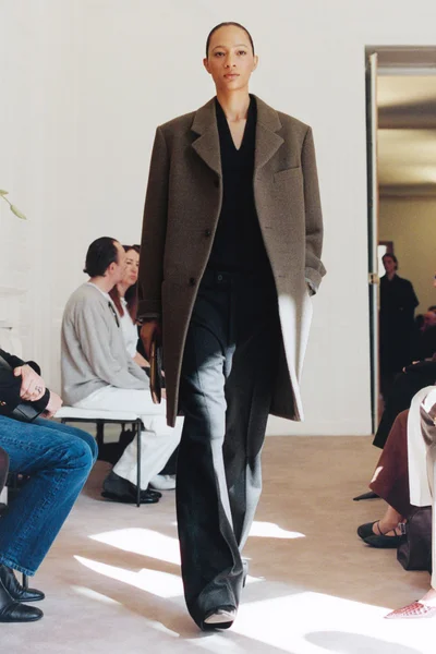 Look 15